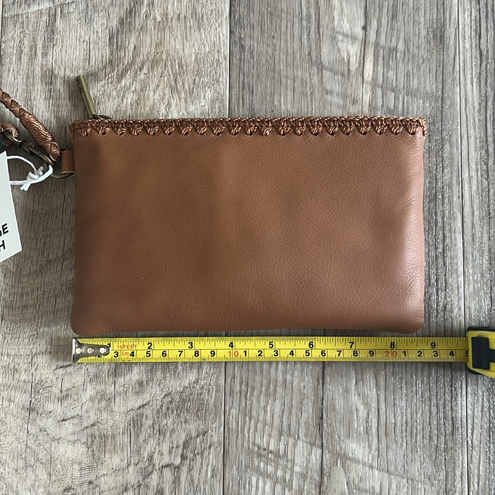 NWT The Sak Vita Leather Wristlet. - Picture 10 of 11